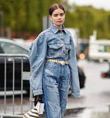 80年代レトロの掛け算勝負 春のデニムセットアップ術 今すぐ役立つ トレンド着こなしガイド vogue girl デニムセットアップ ファッションアイデア 衣類