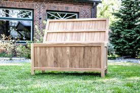 Free shipping free shipping free shipping. Auflagenbox Furr Ihren Garten Diese Kissenbox Ist Massiv Aus Teakholz Die Grosse Gartenbank Auswahl