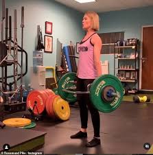 With rosamund pike, peter dinklage, eiza gonzález, dianne wiest. Rosamund Pike Deadlifts 100lbs While Preparing For New Film I Care A Lot In Throwback Video 247 News Around The World
