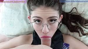 ПОДРОСТОК С БРЕКЕТ-ЛИЦОМ ДАЕТ СУПЕР НЕБРЕЖНЫЙ МИНЕТ