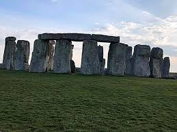 It was built in six stages between 3000 and 1520 bce, during the transition from the neolithic period to the bronze age. Da Yapilabilecek En Iyi 10 Sey Stonehenge And Beyond Seyahat Ipuclari
