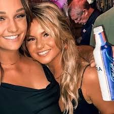 Sabrina Sizemore's Instagram, Twitter & Facebook