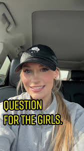 Jenna Leeder's Instagram, Twitter & Facebook