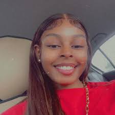 St louissss Missouriiiii !! Aye yall showed sooo much love & I felt so  welcomed. I can't even count how many pictures I took, how many people  encouraged me. This is a