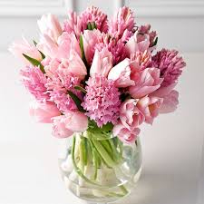 So that is something interesting to ponder on while you are enjoying their show. Sofreh I Like This But It Would Need To Be Small With Less Hyacinth And In White Ivory Spring Flower Arrangements Flower Arrangements Spring Flowers