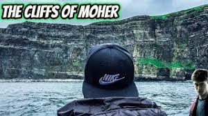 Die cliffs of moher mögen vielleicht die bekanntesten steilklippen in irland sein, aber sie sind bei weitem nicht die höchsten. The Cliffs Of Moher From The Sea Harry Potter Horcrux Cave Youtube