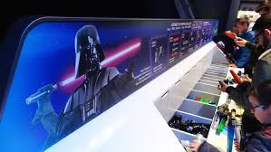 Galaxy's edge opening summer 2019 at disneyland resort and fall 2019 at walt disney world resort. Waarom Je Als Star Wars Fan Nu Naar Disneyland Moet Wearetravellers