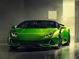 But, this was a coupe version, leaving those who like to drive with the top down out of the fun. Lamborghini Huracan Evo Spyder 2019 Pictures Information Specs