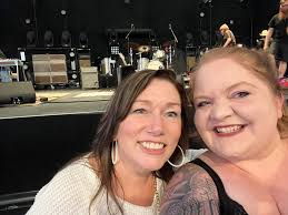 THIS COUPLE IS AWESOME!!💖💖💖💖