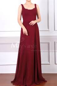 Pour assister une soirée de mariage, toutes les femmes, y compris les femmes rondes s'efforcent de chercher les belles robes de soirée pour mariage. Des Robes De Soiree Grande Taille Sublimes