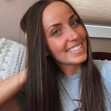 Dani Wagner's Instagram, Twitter & Facebook