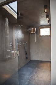 Bader Fugenlos Dusche Ohne Fliesen Ideen Wandputz Betonoptik Betonputz Wasserfest Grau Renovi Badezimmer Minimalistische Badgestaltung Badezimmerboden