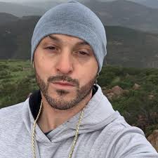 Hello everyone im helping a neighbor out rehoming her 8month old sweet girl  Australian cattle dog blue heeler mix. She is spade and has all her shots.  Unfortunately our apartment complex has