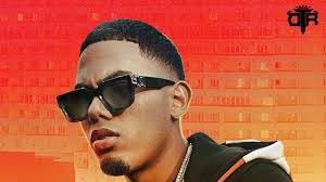 También el cambio de su nombre artístico y el acercamiento a nuevos sonidos musicales caracteriza la nueva. Myke Towers Latina Tiraeras De Reggaeton