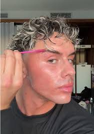 Men's Skincare Routine for a Radiant Glow