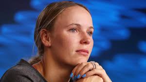 1 tennis player posting a picture of the ginormous rock on her ring finger. Caroline Wozniacki On Rheumatoid Arthritis Retirement And Life Without Tennis Eurosport