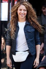 As us weekly reported, shakira posted a video two weeks ago showing stylists cynthia alvarez and mely wrapping. Effortless Curls 5 Tips From Shakira To Create Spectacular Curls World Of Beauty