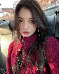 Lee Yoo-jung Sends a Kiss Signal to ♥︎ Yoo Byung-jae After Confirming  Romance? < Star News < K-variety < 기사본문