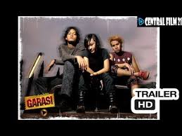 As garasi gains popularity, their friendship is put to the test. Official Trailer Film Garasi 2006 Youtube