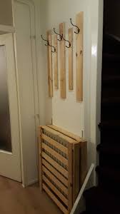 ombouw radiator en kapstok gemaakt van houten stellingkast van ikea eigen ontwerp ikea ikeahack diy radiatorombouw k ikea hack kapstok stellingkast