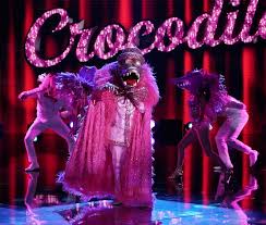 Stecken diese vips hinter den masken? The Masked Singer Finale Leann Rimes Sun Rises To Victory