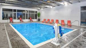 The ramada inn & suites airport and buccaneer bay indoor water park is across from the sioux falls arena & convention center, one mile from sioux falls regional airport and near downtown sioux falls. Kingston Ramada The Aqua Life