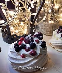 Le Chaudron Magique Monsieur Cuisine Ou Pas La Pavlova