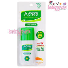 Formulanya diklaim mampu membunuh bakteri penyebab jerawat. Original Acnes Uv Tint 30 Gram Spf 35 Sunblock Krim Pelindung Wajah Muka Sunscreen Rohto Shopee Indonesia