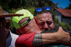 Solo Kayaker Cyril Derreumaux Completes Pacific Crossing