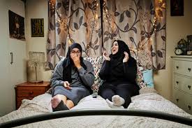 Gogglebox australia cast lose it over raunchy scenes in netflix hit bridgerton in series return. Gogglebox Who Are Amira Amani And Iqra Meet The Cast