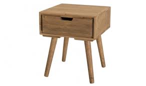 Découvrez nos tables de chevet design : Table De Chevet En Sapin Style Scandinave Noah House And Garden