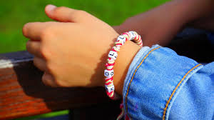 Wir haben die besten 2021 von perlenarmband im ausverkauf. Selbstgemachte Armbander 7 Modische Ideen Diy Family