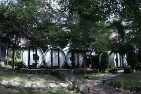 Nafas cube @ maeps serdang. Nafas Cube Penginapan Unik Yang Luar Biasa Dan Mengujakan