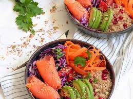 Poke Bowl Au Saumon Fume Chou Rouge Saumon Fume Recette Saumon Fume