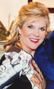 Amy Bledsoe's Instagram, Twitter & Facebook