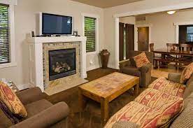 Tv over fireplace layout of a living room. 27 Living Rooms With A Fireplace And Tv Home Decor Bliss