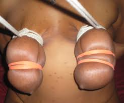 Titten mit Gummibändern abbinden - Erotikforum - Teufelchens Sexforum