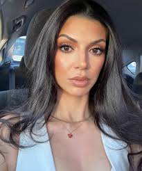 Miranda Muñoz (@_mirandamunoz) • Instagram photos and videos