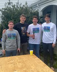 Check this out!! Our first sweatshirts and tshirts have arrived to some  fans!! Go get your own at museema.com!!!!!!@museemaapparel #art  #abstractart #apparell #merchandise #abstractart #expressionisn #forsale  #gallerywall #galleryartist #exhibition