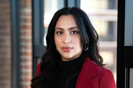 Leon Laird's Instagram, Twitter & Facebook