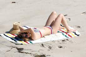 Lana Del Rey Figure - Body Type Shape Physique