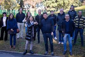 Los principales precandidatos de juntos por el cambio se reunieron para firmar las planillas y sacarse una foto, en la primera confirmación de una jornada de tensión. A7s2lesams8czm