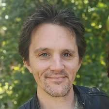 Usando esta camiseta para votar!