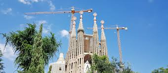 Die sagrada familia ist eines der berühmtesten bauwerke von gaudi. Nach 136 Jahren Barcelona Erteilt Sagrada Familia Baugenehmigung Katholisch De