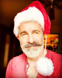 For my birthday I thought a post with a portrait with our new puppy,  Ginger, would be sweet. Ginger had her own ideas… 🐶❤️🌈😂