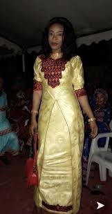 Vous cherchez un modèle broderie bazin pour vous donner des idées dans vos travaux de broderies ? Bazin Riche Avec Broderie Latest African Fashion Dresses African Fashion African Dresses Modern