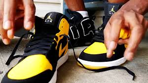 Here's how to style your shoelaces three different ways. How I Lace My Air Jordan 1 Mid New Love Advance Lacing Tutorial On Feet Video Dailymotion