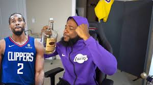 Kawhi leonard recently went viral with a photo of showing him holding two water bottles with one hand. Kawaii Gifts Kawhi Leonard Hands Water Bottle