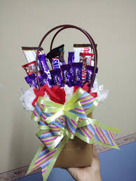 Structure provides the foundation for the bouquet while texture adds interest. Bouquet Bunga N Coklat Design Craft Handmade Goods Accessories On Carousell