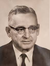 My Grantham lineage through my mother: -Edward Grantham -Edward Grantham I  and Mary E. Moore-Cockins (known as Old Edward) -Edward Grantham II and  Catherine Proctor -Joshua Grantham and Phereby Herring -Solomon Grantham